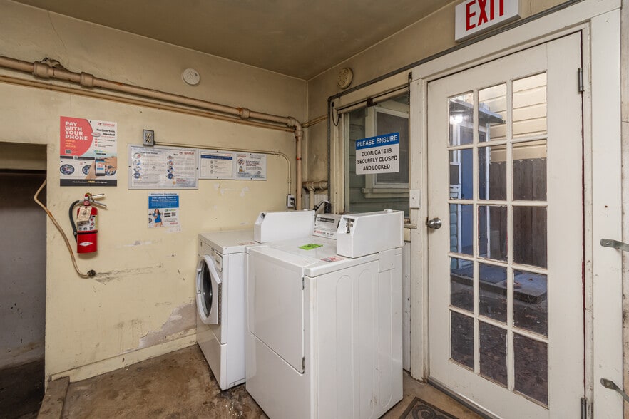 More Photos Of 1808 P St, Sacramento Apartments For Sale