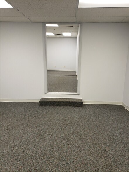 More Photos Of 25-53 Capital Dr, West Springfield Medical For Lease