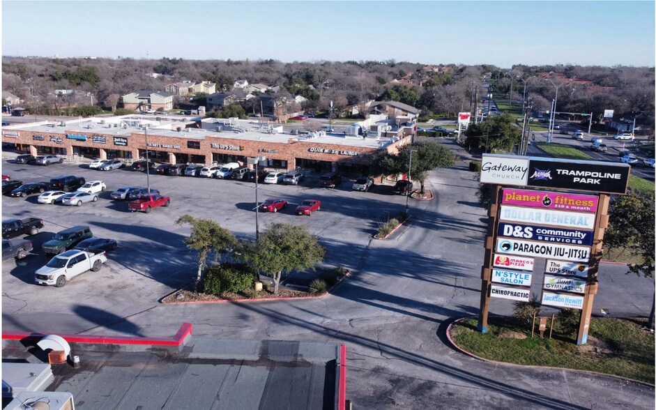 More Photos Of 6800 Westgate Blvd, Austin Unknown For Lease