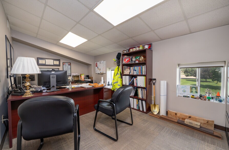 More Photos Of 2050 Reiser Ave SE, New Philadelphia Warehouse For Sale