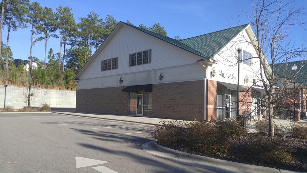 More Photos Of 9735 US 15-501 Hwy, Pinehurst Storefront For Lease