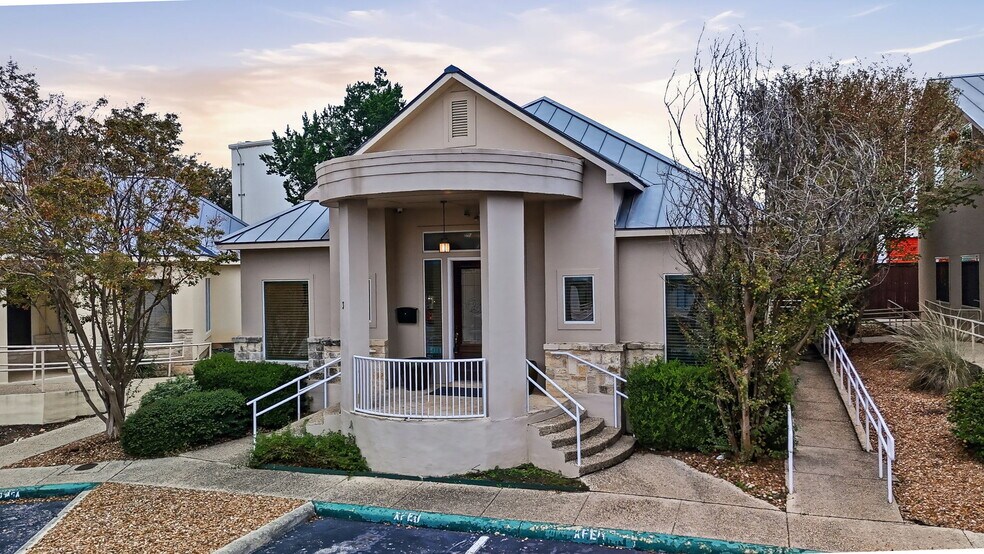 More Photos Of 15303 Huebner Rd, San Antonio Medical For Sale