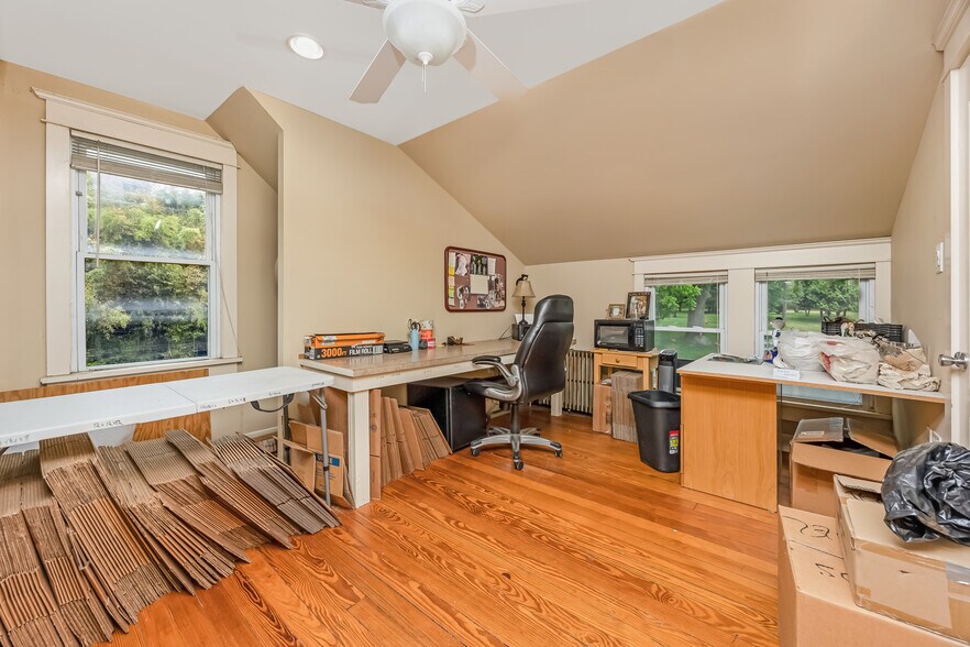 More Photos Of 645 Middle Country Rd, Middle Island Office For Sale