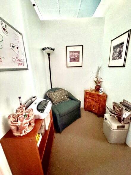 More Photos Of 25 Easy St, Carefree Office For Lease