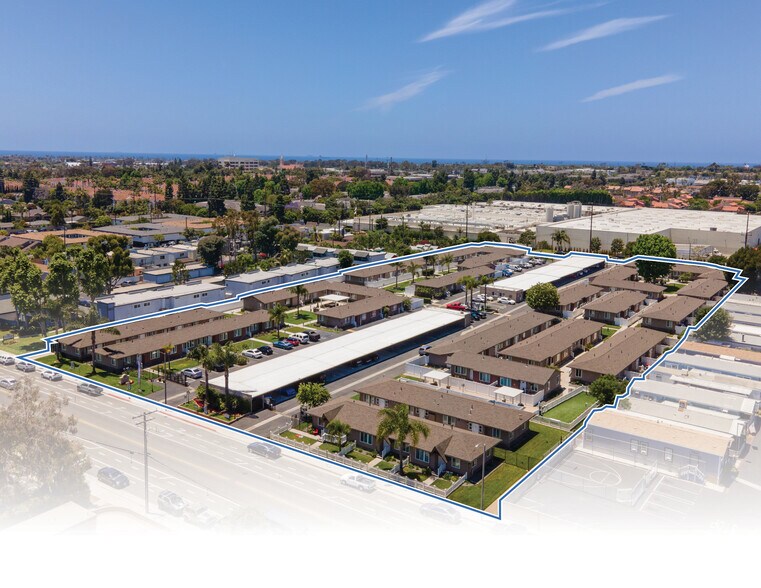 Primary Photo Of 19131-19161 Delaware St, Huntington Beach Apartments For Sale