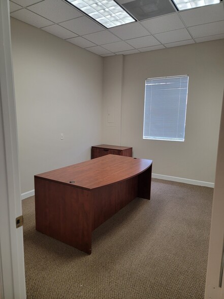 More Photos Of 11760 W Sample Rd, Coral Springs Office For Lease