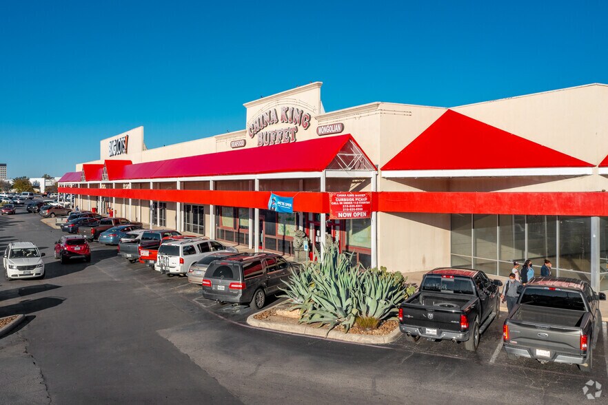 More Photos Of 6900 San Pedro Ave, San Antonio Unknown For Lease