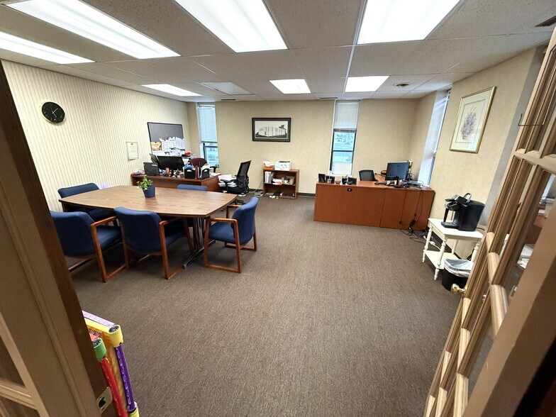More Photos Of 100 Main St, Agawam Office For Sale