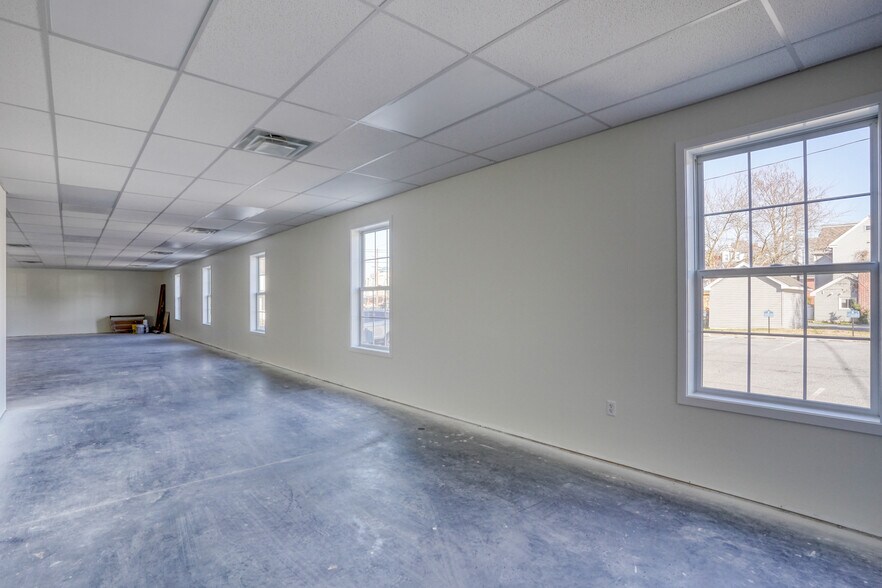 More Photos Of 4 E Laurel St, Georgetown Office For Lease