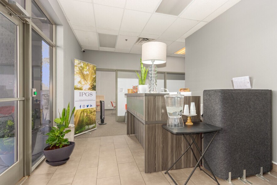 More Photos Of 2075 S Cottonwood Dr, Tempe Medical For Lease