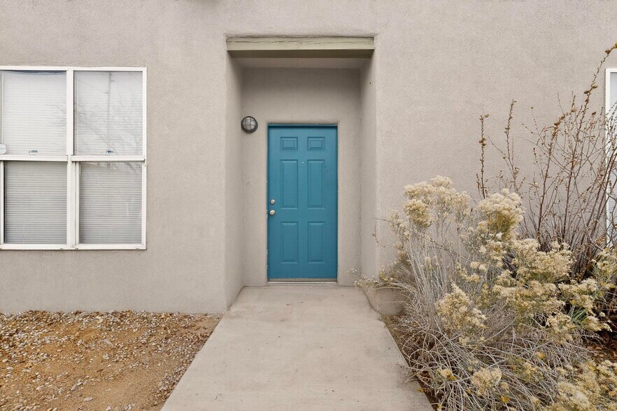 More Photos Of 501-505 14th St NW, Albuquerque Office Residential For Lease