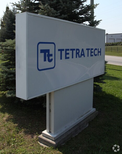 More Photos Of 1055 Squires Beach Rd, Pickering Warehouse For Lease