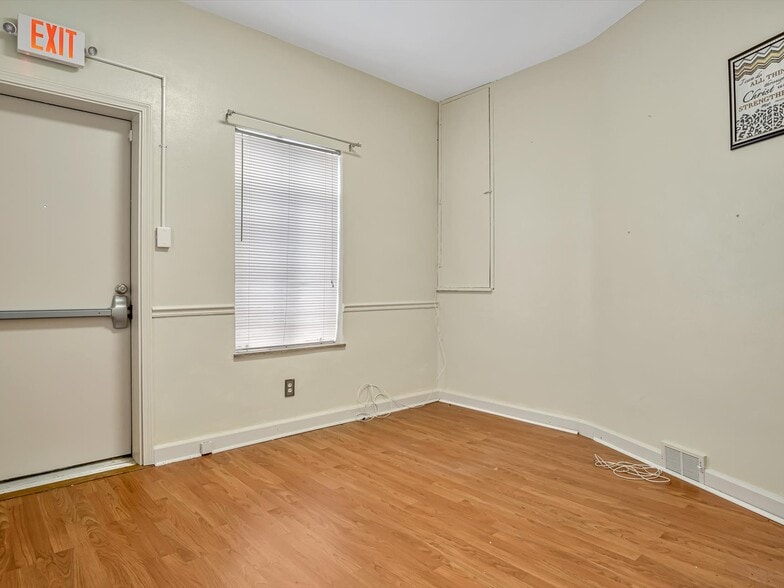 More Photos Of 2901 W Main St, Belleville Religious Facility For Sale