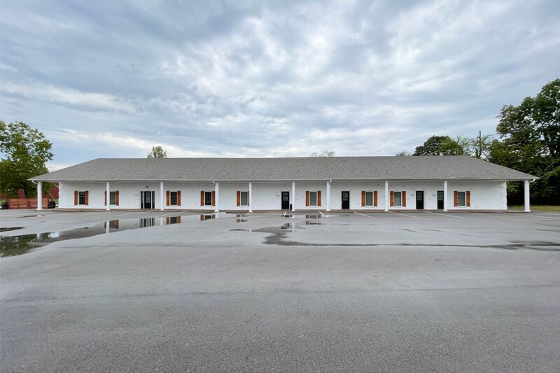 More Photos Of 531-537 Legion Dr, Harrodsburg Medical For Lease