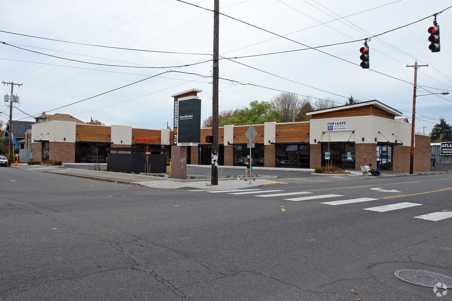 More Photos Of 4111-4163 SE Hawthorne Blvd, Portland Unknown For Lease