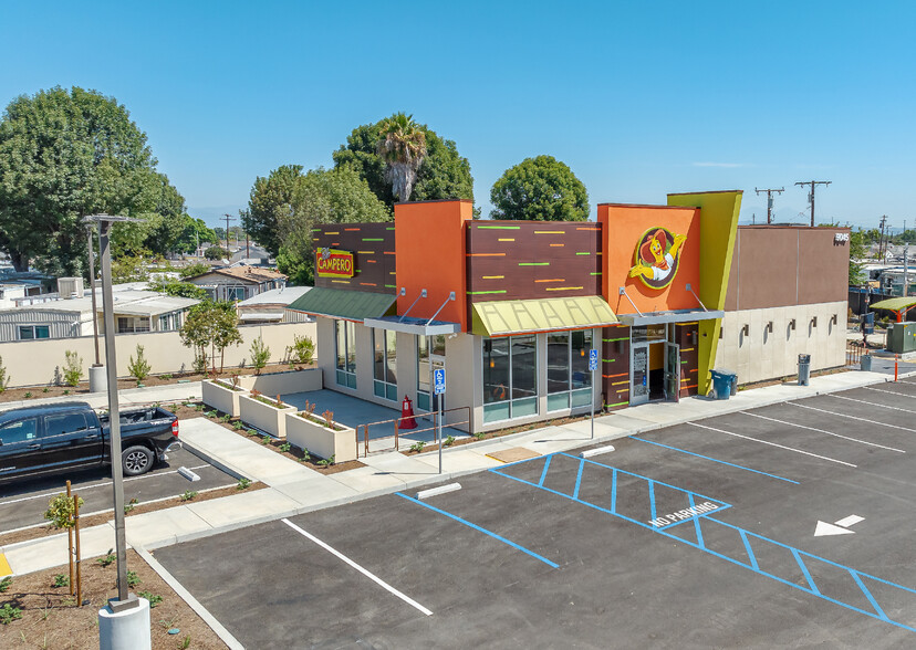 Primary Photo Of 9045 Rosecrans, Bellflower Fast Food For Sale