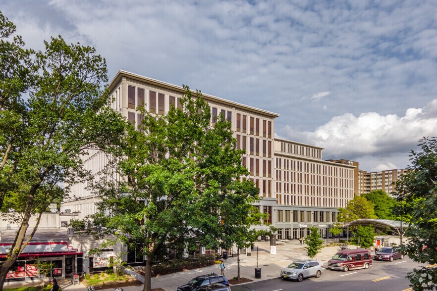 More Photos Of 4301 Connecticut Ave NW, Washington Office For Lease