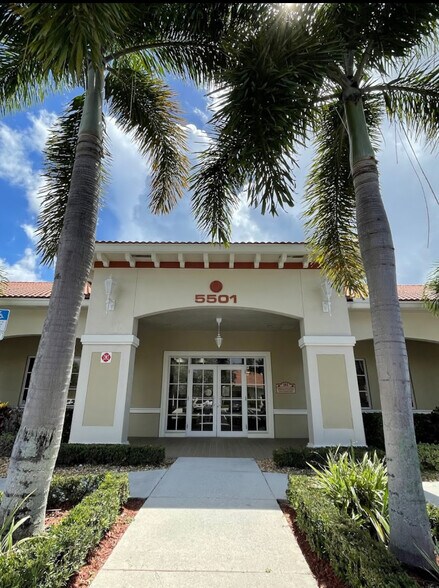 More Photos Of 5501 N University Dr, Coral Springs Office For Sale