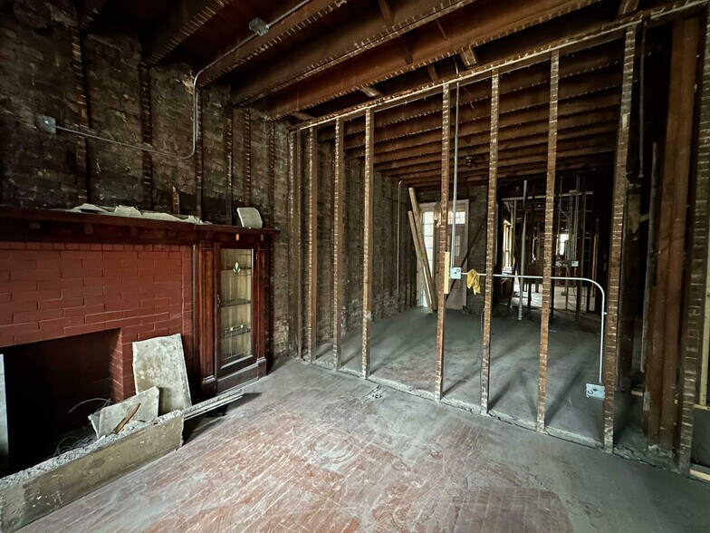 More Photos Of 6129 S Greenwood Ave, Chicago Apartments For Sale