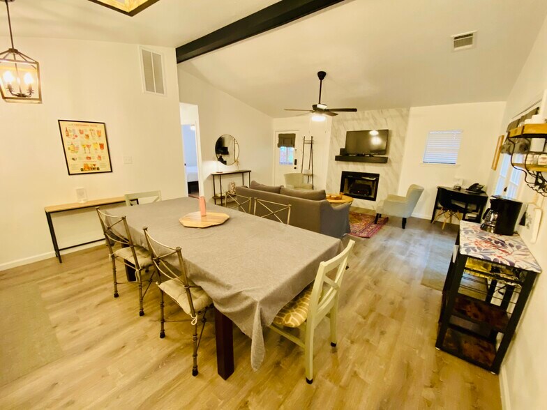 More Photos Of 104 Scudder Ln, Wimberley Hotel For Sale