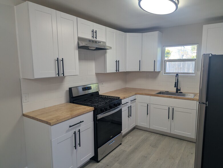 More Photos Of 3448 Cherokee Ave, San Diego Apartments For Sale