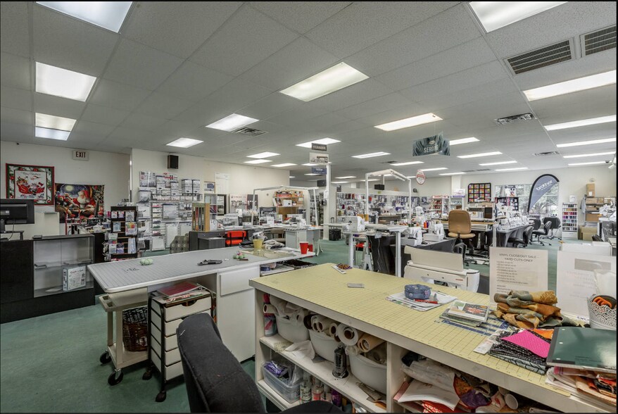 More Photos Of 2200A Hamilton Place Blvd, Chattanooga Storefront Retail Office For Lease