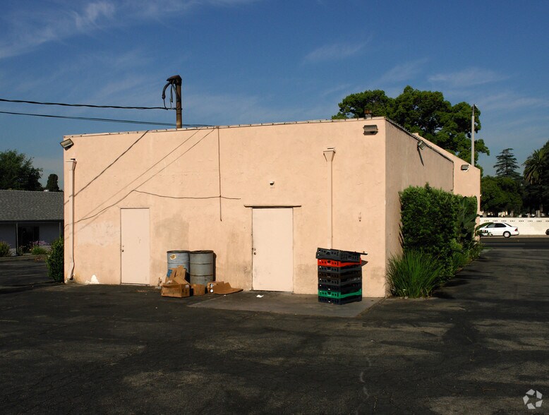 More Photos Of 746 N Mountain Ave, Ontario Restaurant For Lease