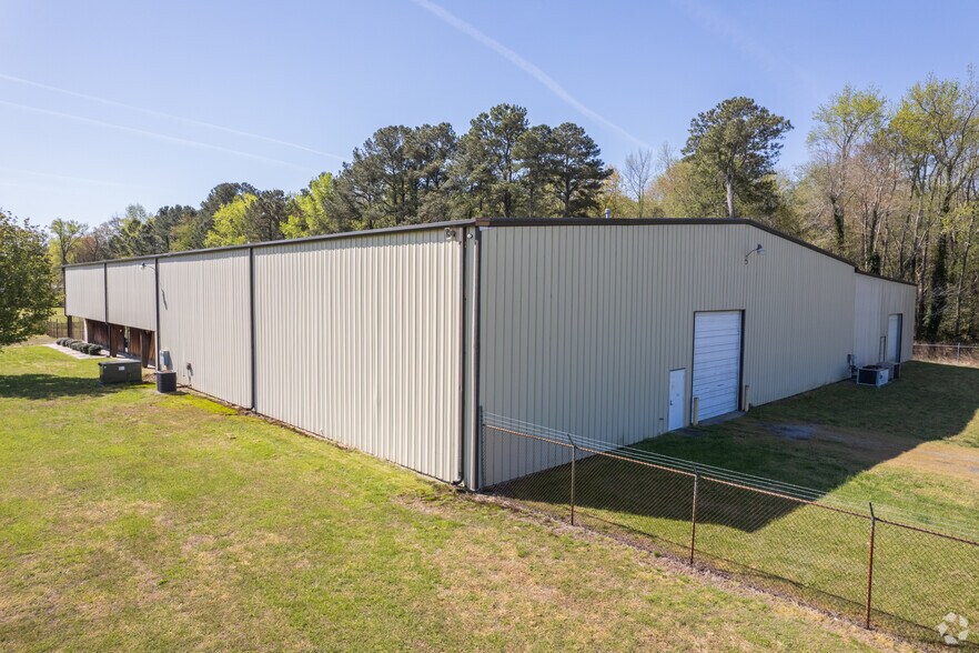 More Photos Of 15352 Merry Cat Ln, Belle Haven Distribution For Sale