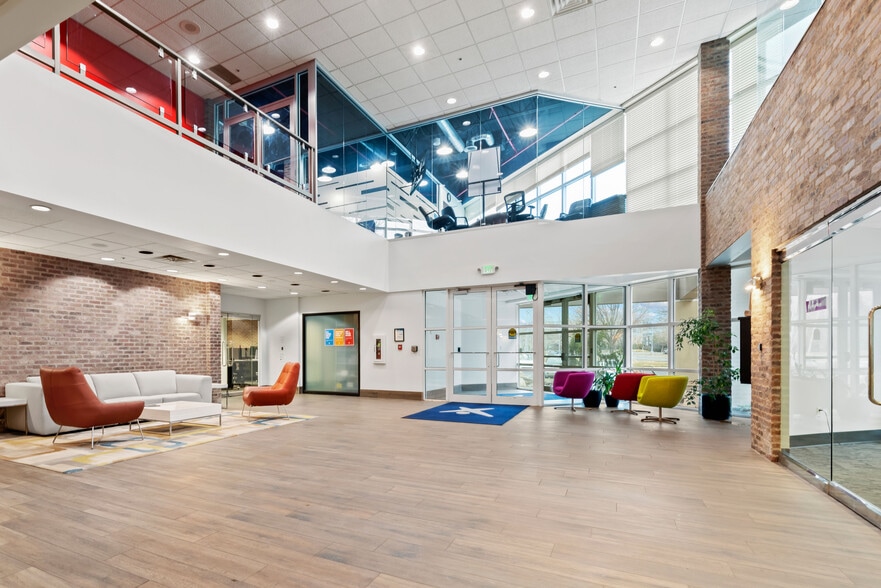 More Photos Of 382 W Park Cir, Provo Office For Sale