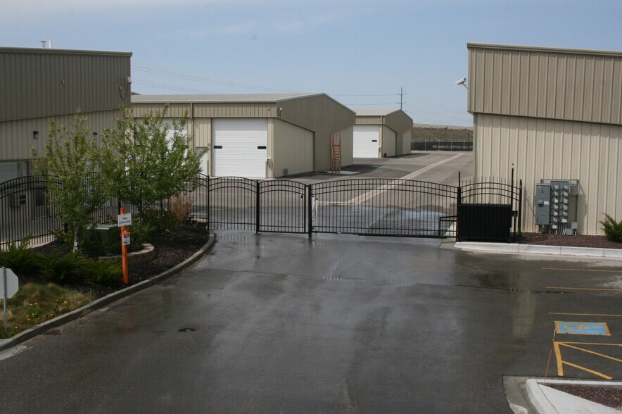 More Photos Of 4125 S Gekeler Ln, Boise Self Storage For Lease