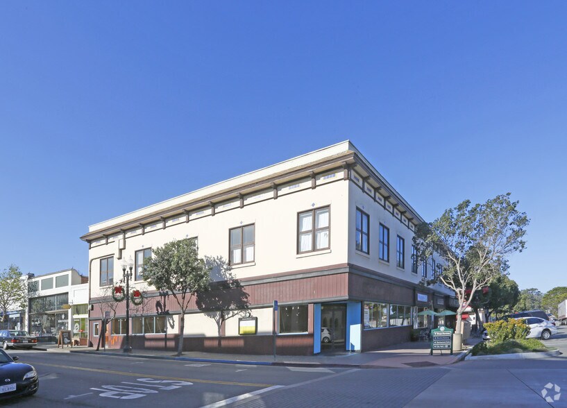 More Photos Of 581-599 Lighthouse Ave, Pacific Grove Storefront Retail Office For Lease