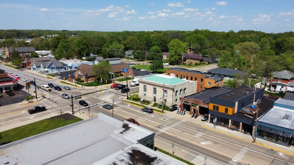 More Photos Of 311 Broadway St, South Haven Freestanding For Sale