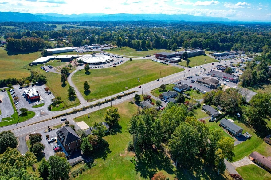 More Photos Of 1203 E Jackson Blvd, Jonesborough Office Residential For Sale