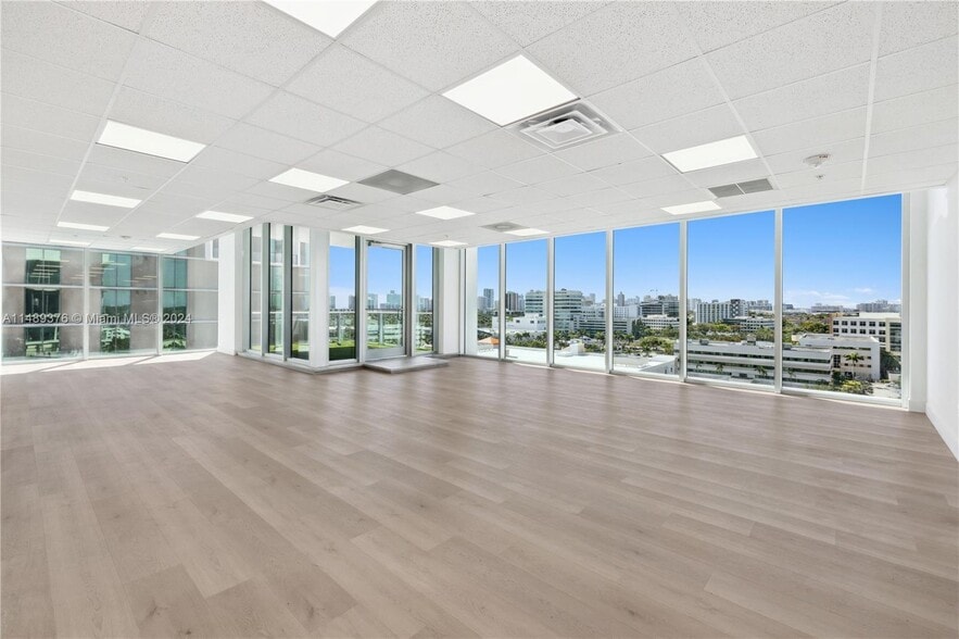 More Photos Of 2820 NE 214th St, Aventura Loft Creative Space For Sale