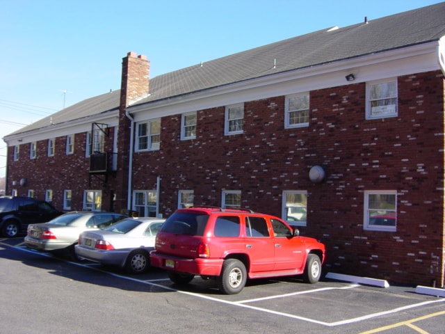 More Photos Of 6 Pompton Ave, Cedar Grove Medical For Lease
