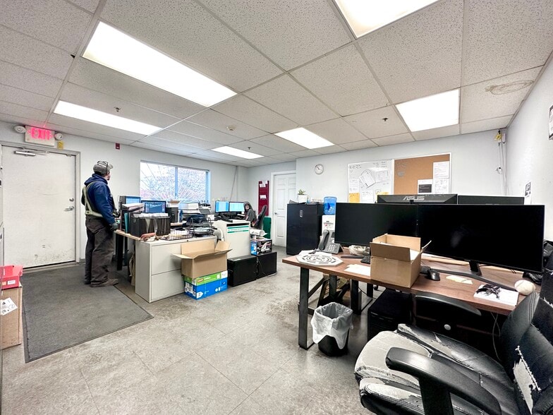 More Photos Of 1071 Eburne Pl, Richmond Manufacturing For Sale