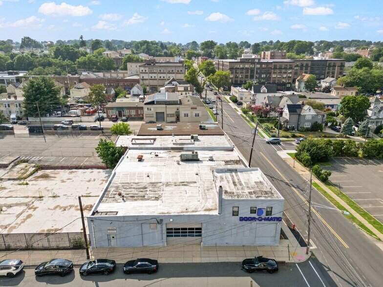 More Photos Of 21 Joralemon St, Belleville Warehouse For Sale