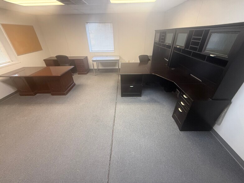 More Photos Of 3430 W Gist Ave, Midland Industrial For Lease