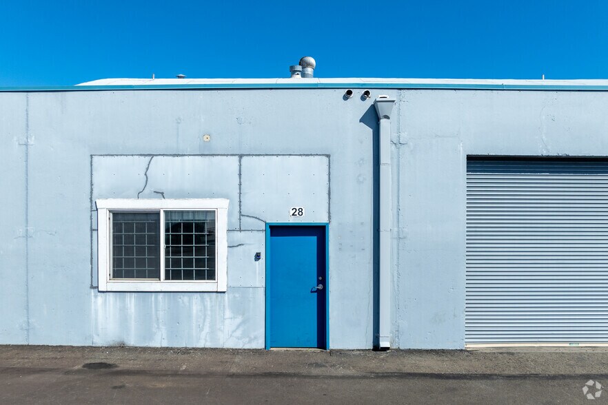 More Photos Of 2661 Alvarado St, San Leandro Warehouse For Lease