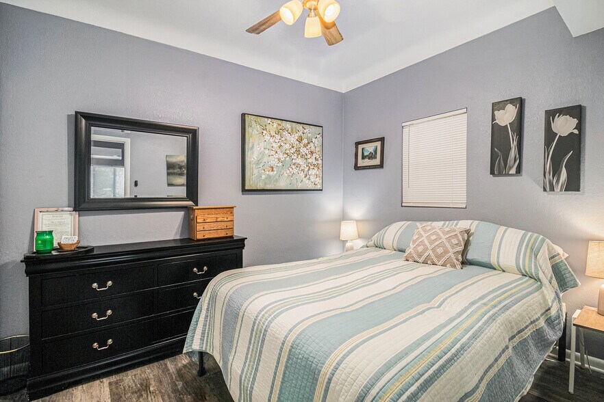 More Photos Of 107 E Main St, Deshler Storefront Retail Residential For Sale