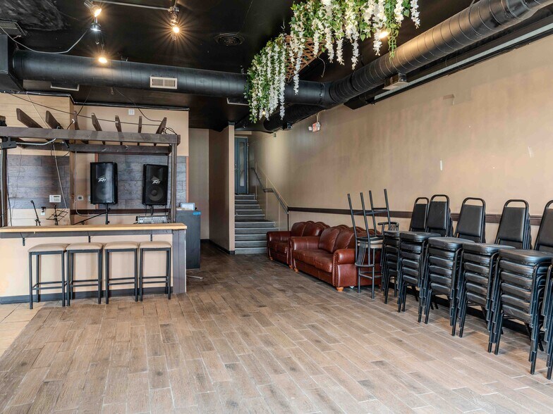 More Photos Of 210 E Galena Ave, Aurora Restaurant For Sale