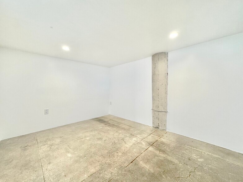 More Photos Of 623 E 9th St, Los Angeles Loft Creative Space For Lease