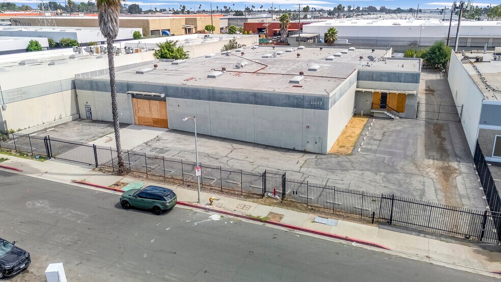More Photos Of 13222 Estrella Ave, Gardena Manufacturing For Sale