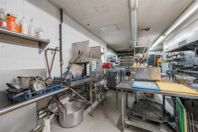 More Photos Of 31 Cottage St, Bayonne Restaurant For Sale