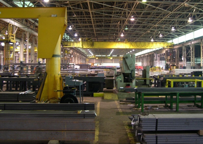 More Photos Of 785 Arch St, Carnegie Warehouse For Lease