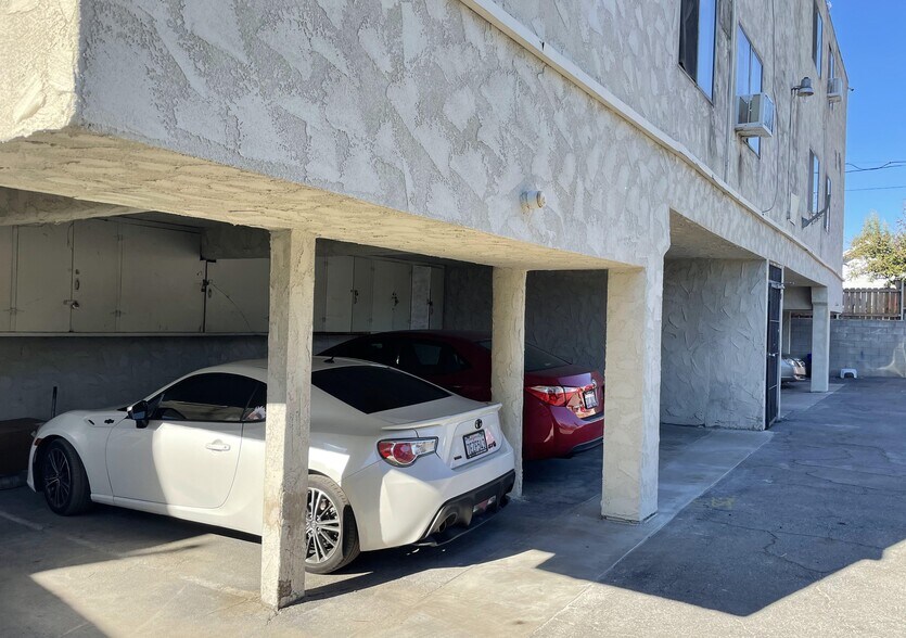 More Photos Of 2614 Griffin Ave, Los Angeles Apartments For Sale