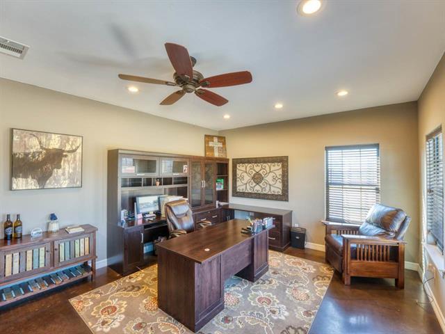 More Photos Of 7796 W Ranch Road 1431, Buchanan Dam Showroom For Sale