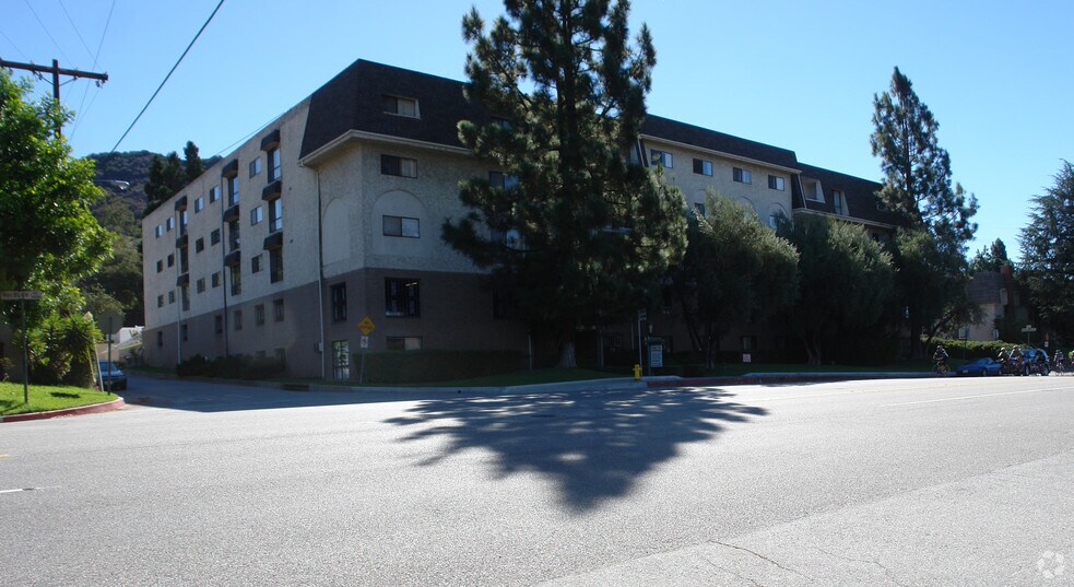 More Photos Of 1636 N Verdugo Rd, Glendale Apartments For Sale