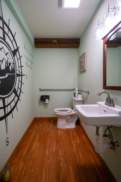 More Photos Of 709 Route 4, Killington Hotel For Sale