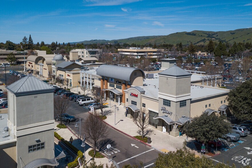 More Photos Of 2600-2780 Mowry Ave, Fremont Unknown For Lease